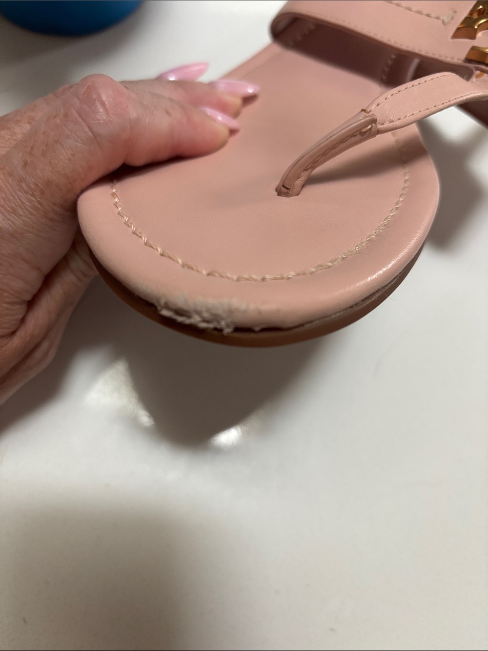 Tory Burch Pale Pink Leather Logo Toe-Post Sandals - Picture 5 of 6